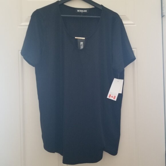 Retroluxe plus size top with keyhole front NWT - Picture 1 of 5